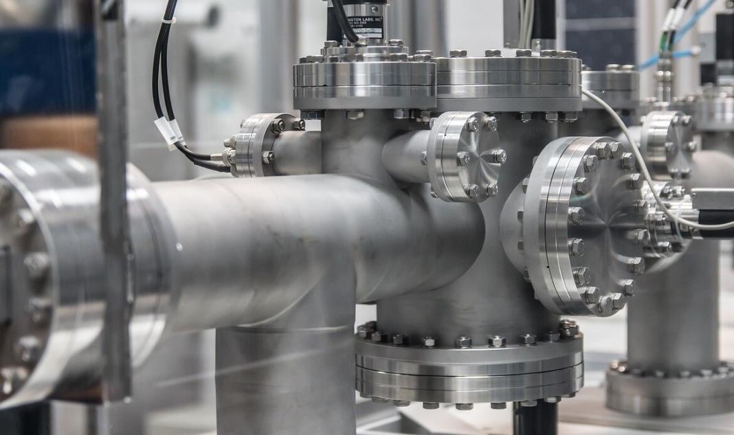 pipelines connection with values made of steel