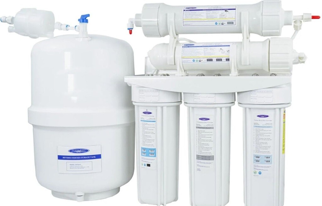 a system of filters and tubes that is used cleaning the impure water reverse osmosis system
