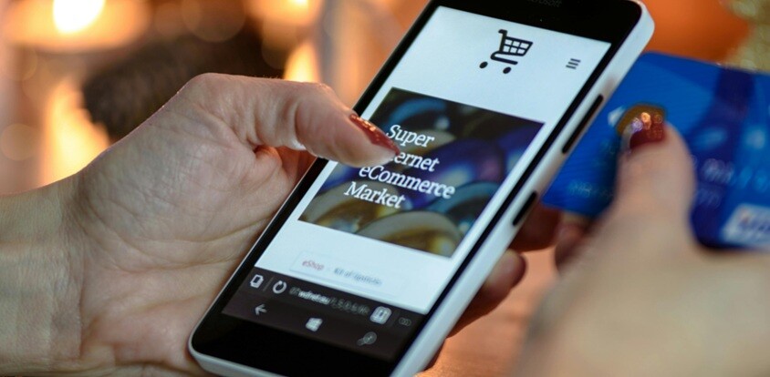 a lady customer interacting with an ecommerce website over mobile
