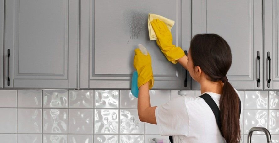 Quick house cleaning tips to remove tough dirt and stubborn stains for a cleaner home.